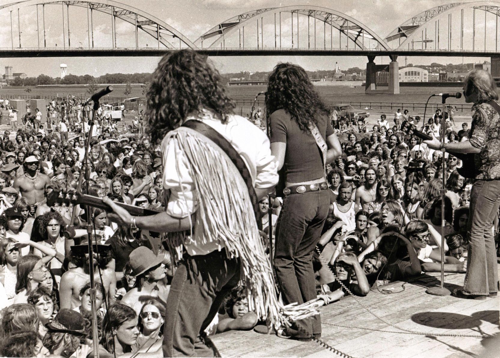 19730704 -- Davenport Levee